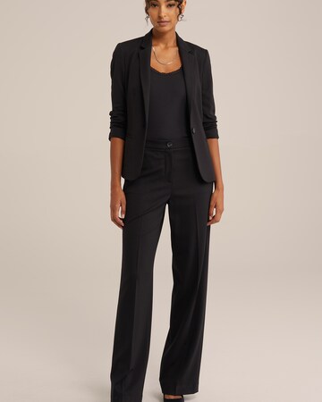 WE Fashion Regular Trousers with creases in Black
