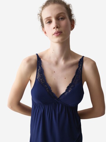 TRIUMPH Nachthemd ' Red Label Amourette ' in Blau