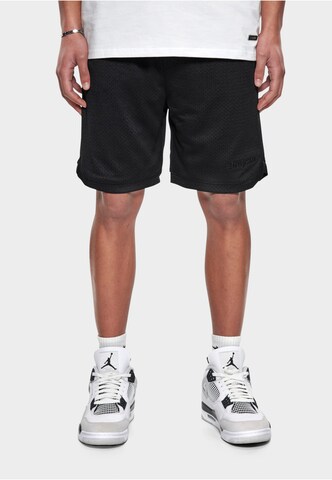 Loosefit Pantaloni di Dropsize in nero: frontale