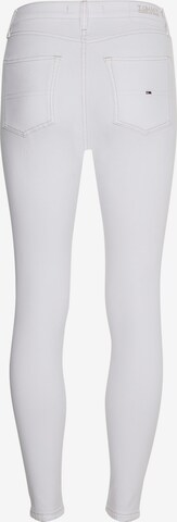 Tommy Jeans Kitsas Teksapüksid 'Silvia', värv valge