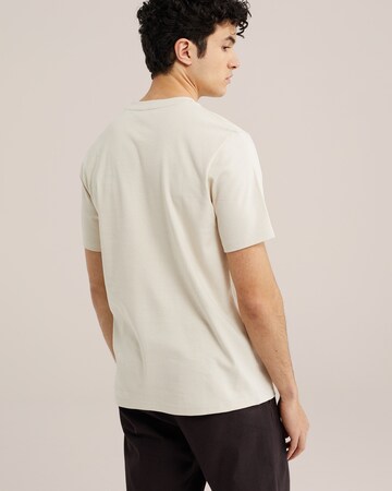 T-Shirt WE Fashion en beige