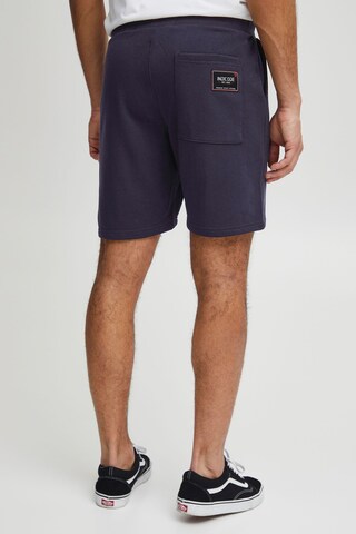 INDICODE JEANS Regular Sweatshorts in Blau