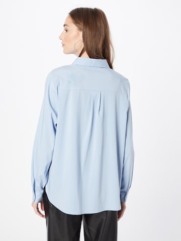 ABOUT YOU Bluse 'Eleonore' in Blau