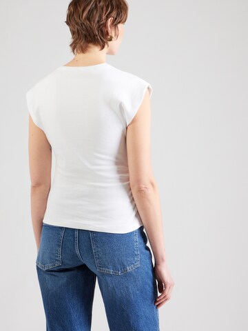 Tricou 'Bianca' de la ABOUT YOU pe alb