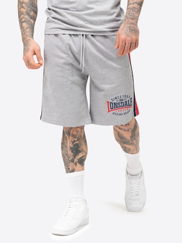 LONSDALE Regular Панталон 'Sandown' в сиво: отпред