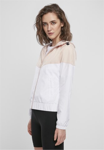 Urban Classics Демисезонная куртка 'Arrow Windbreaker' в Белый
