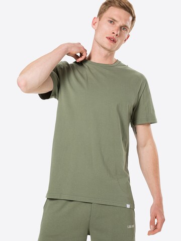 Tricou 'Ocean' de la Les Deux pe verde: față