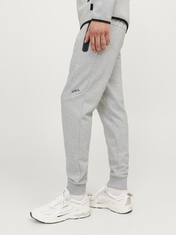 JACK & JONES - Tapered Pantalón en gris