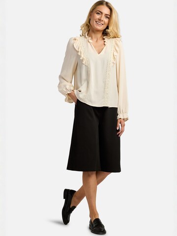 Liberte Essentiel Shirt ' LAURA ' in White