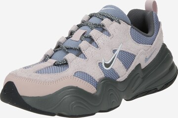 Baskets basses 'TECH HERA' Nike Sportswear en gris : devant