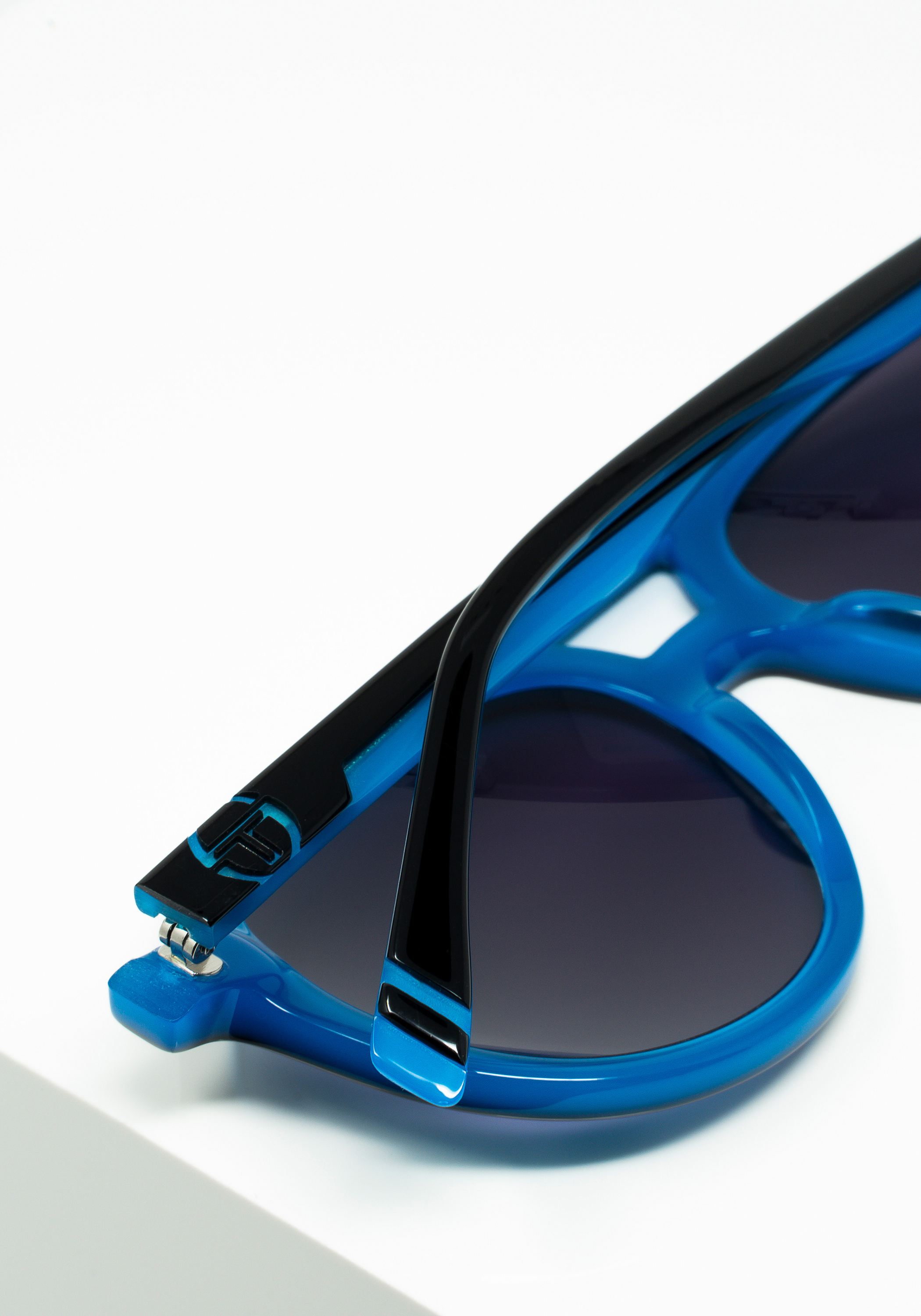 Sergio Tacchini Sonnenbrille Eyewear Archivio in Blau 