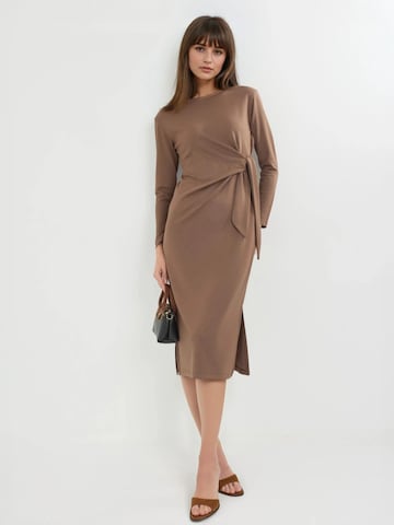 Hiccup Jurk in Beige