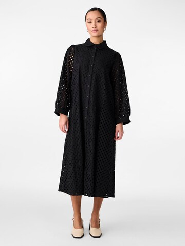 Robe-chemise 'YASJosanne' YAS en noir : devant