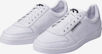 Club Shoes Relics Sneakersy niskie 'Official W' w kolorze biały: przód