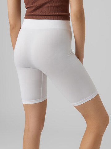 Skinny Leggings 'JACKIE' di VERO MODA in bianco