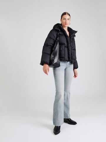 LEVI'S ® Téli dzseki 'Western Bubble Shortie Jacket' - fekete