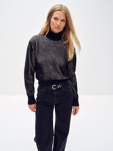ABOUT YOU x Toni Garrn Sweater 'Alena' in Grey: front
