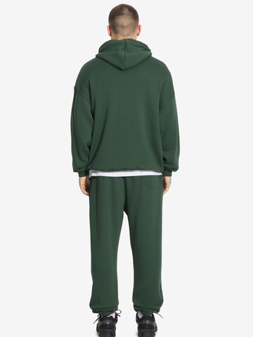 Prosto Regular Workout Pants 'Football' in Green