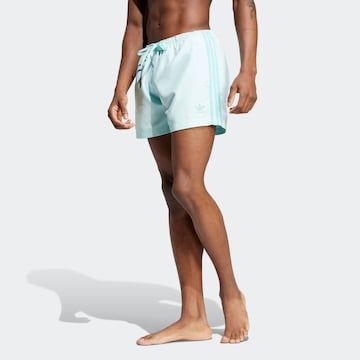 ADIDAS ORIGINALS Badeshorts in Blau: Vorderseite