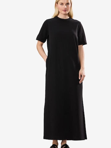 Robe Next en noir
