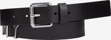 Tommy Jeans Belt in Black: front