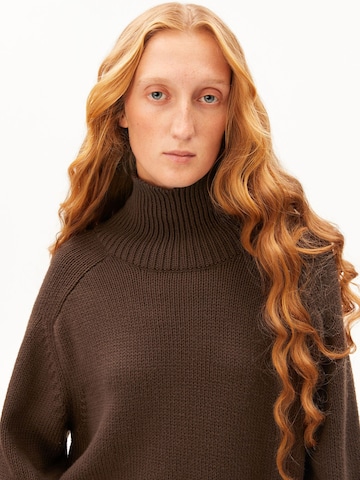 ARMEDANGELS Strickpullover WINTER in Braun: Vorderseite