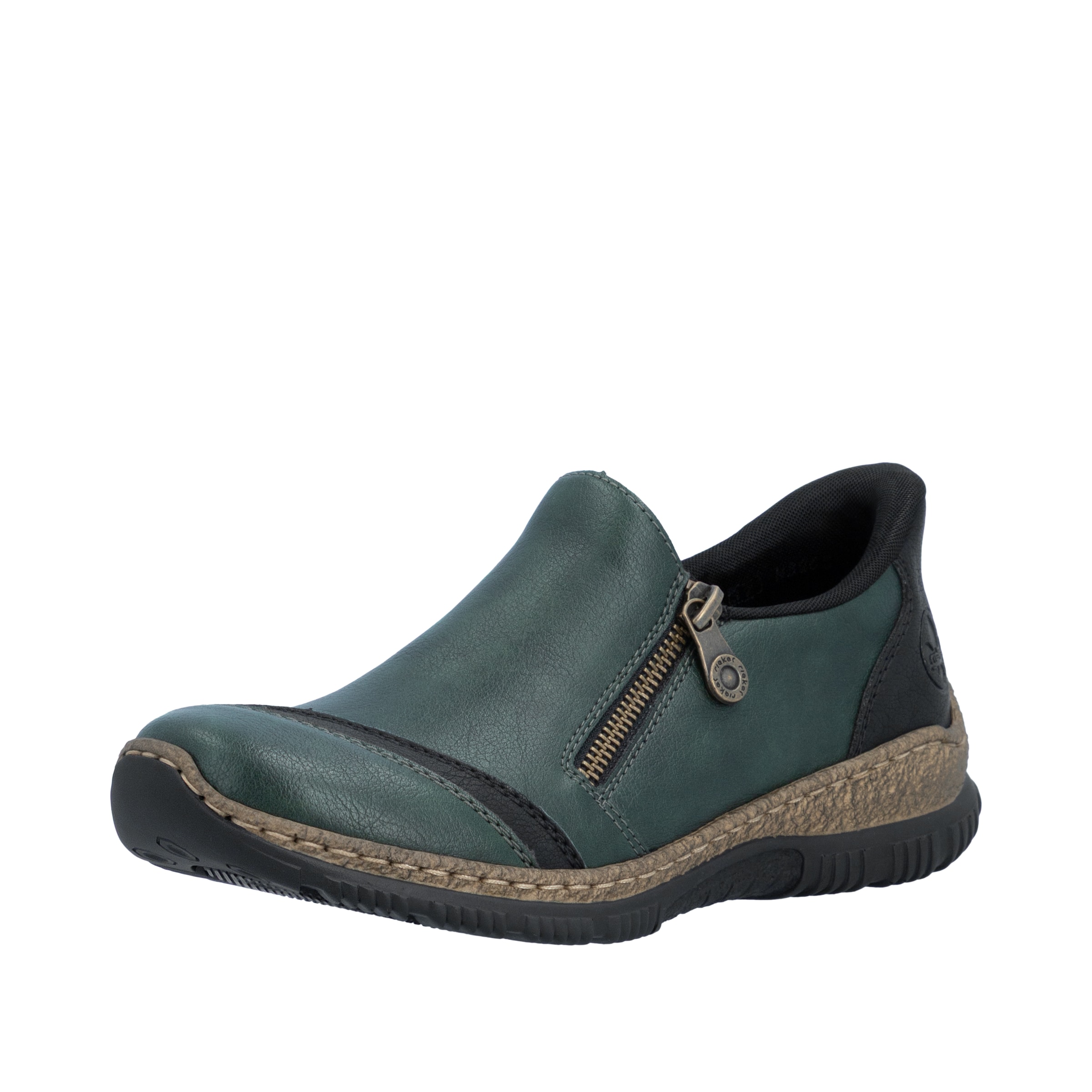 Chaussure basse Rieker en vert : devant