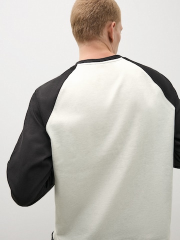 Bershka Bluser & t-shirts i sort