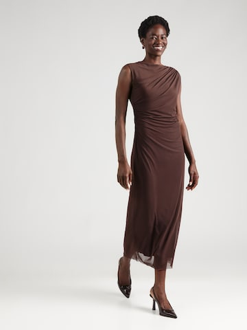 & Other Stories Платье в Коричневый: спереди