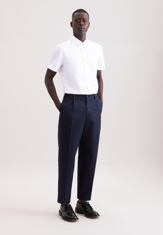 Coupe regular Chemise business 'Smart Essentials' SEIDENSTICKER en blanc