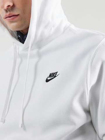 Nike Sportswear Regular fit Majica 'Club Fleece' | bela barva