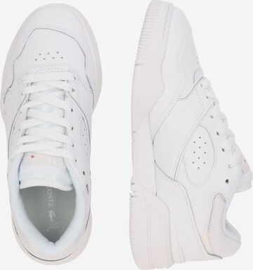 Baskets basses LACOSTE en blanc