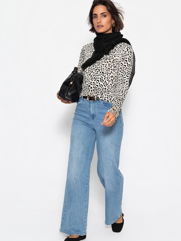 SASSYCLASSY Shirt in Beige