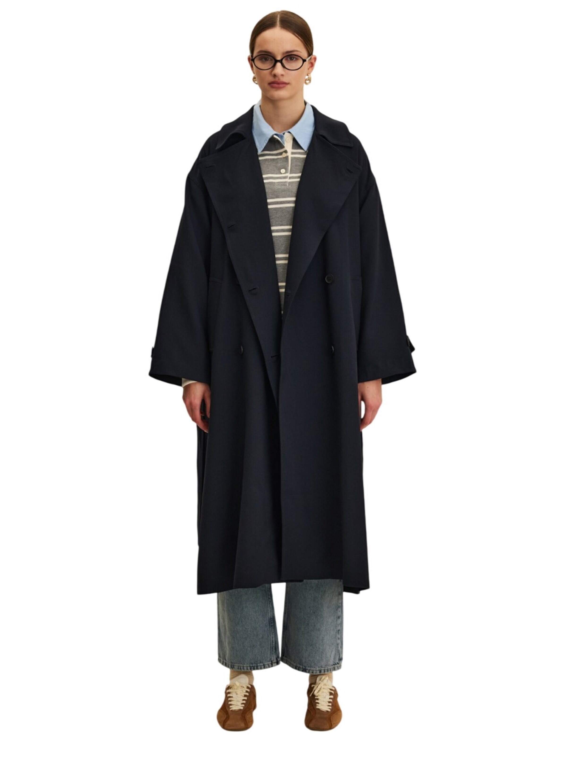 MANUKA Winter Jacket in Blue: front