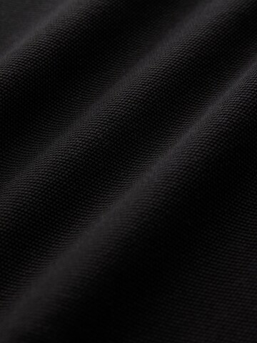 Next Shirt in Black