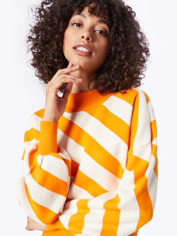 VERO MODA Sweater 'LABI' in Orange