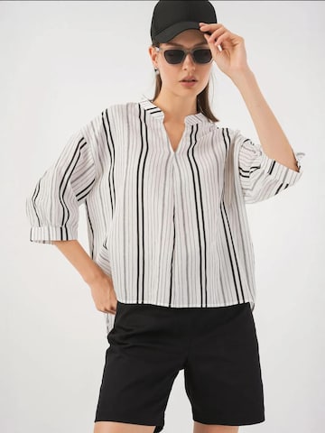 Bigdart - Blusa em bege