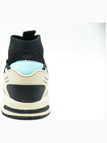 LE COQ SPORTIF - Calzado deportivo 'Le Coq Sportif R Trail Winter Craft' en beige
