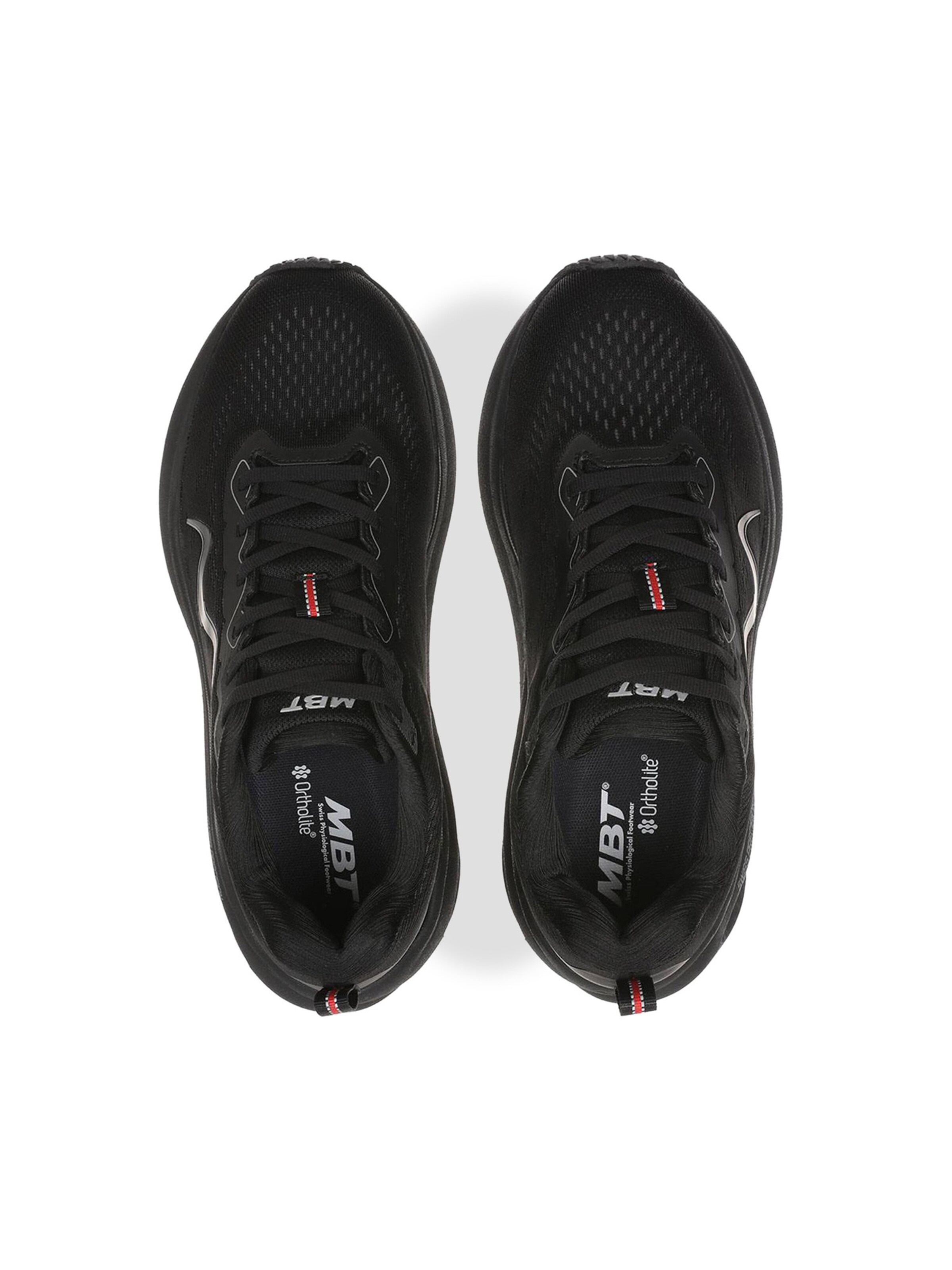 MBT - Sapatilhas slip-on em preto: topo