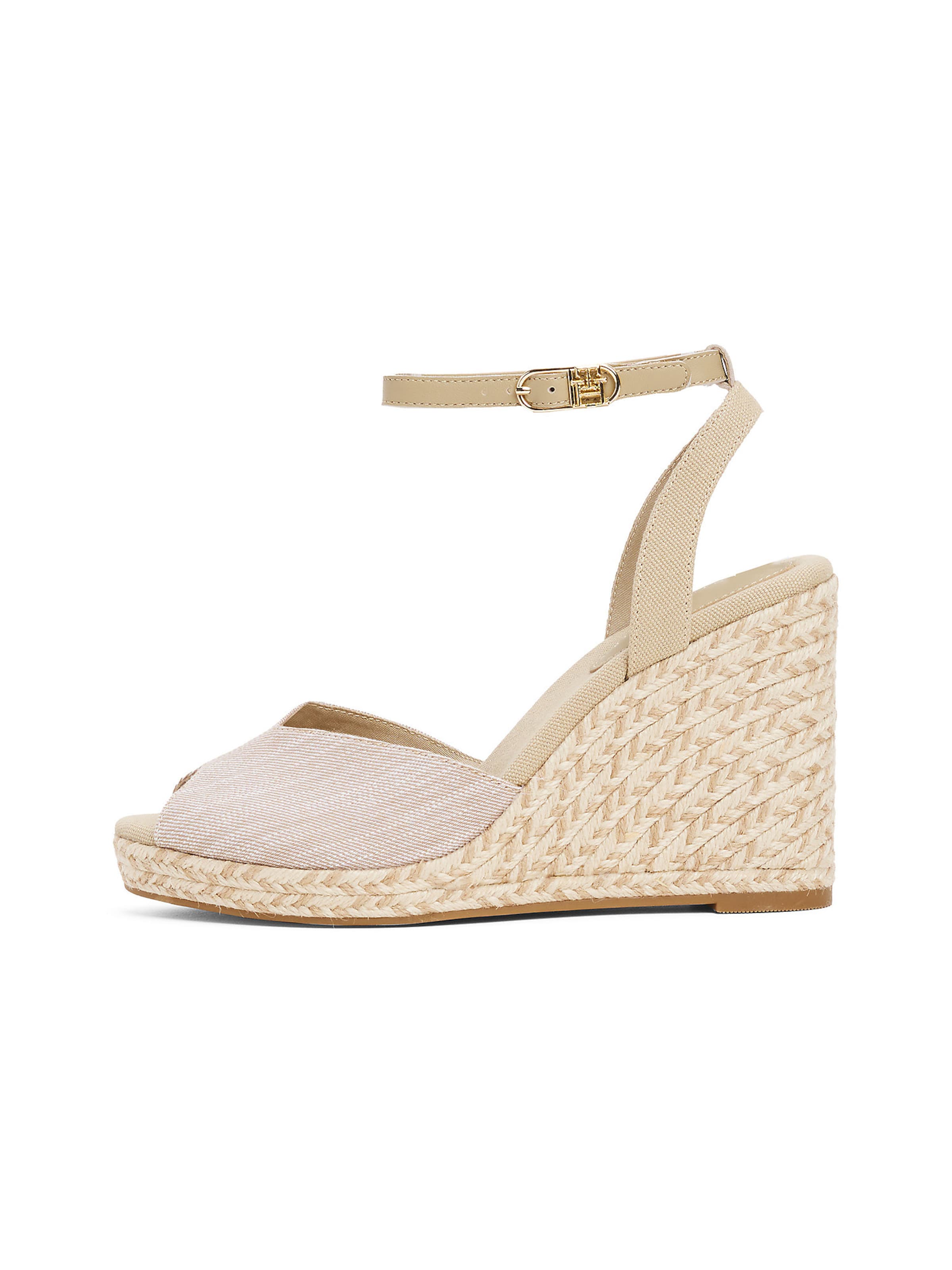 TOMMY HILFIGER Sandal in Beige: front