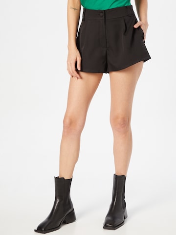 In The Style Loose fit Pleat-Front Pants 'DANI DYER' in Black: front