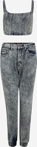 Missguided Petite Tapered Top und Jeans in Blau: predná strana