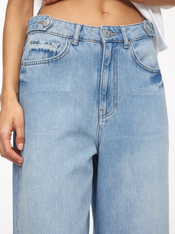 Pull&Bear Vrečasti Kavbojke | modra barva