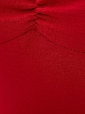 Abito di Hiccup in rosso