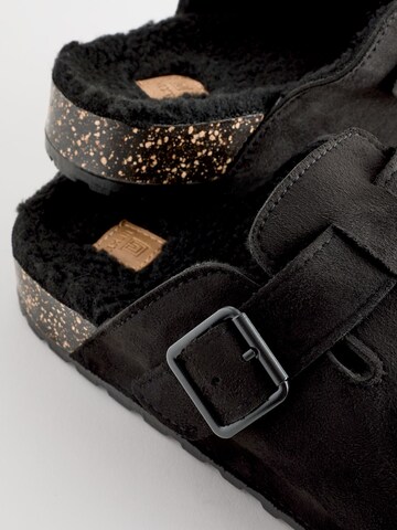 Next Hausschuh in Schwarz