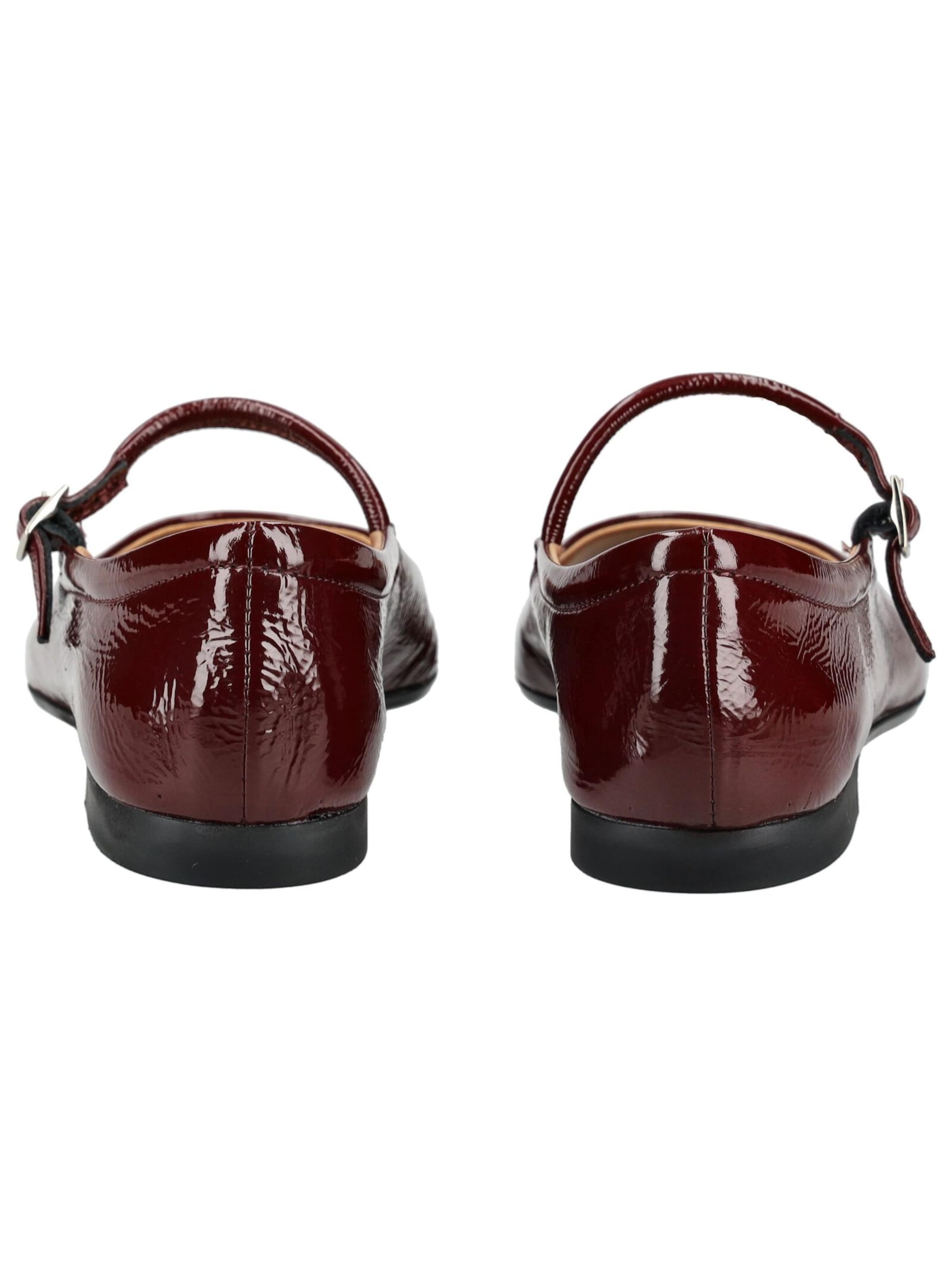 PAVEMENT Ballet Flats with Strap in Red