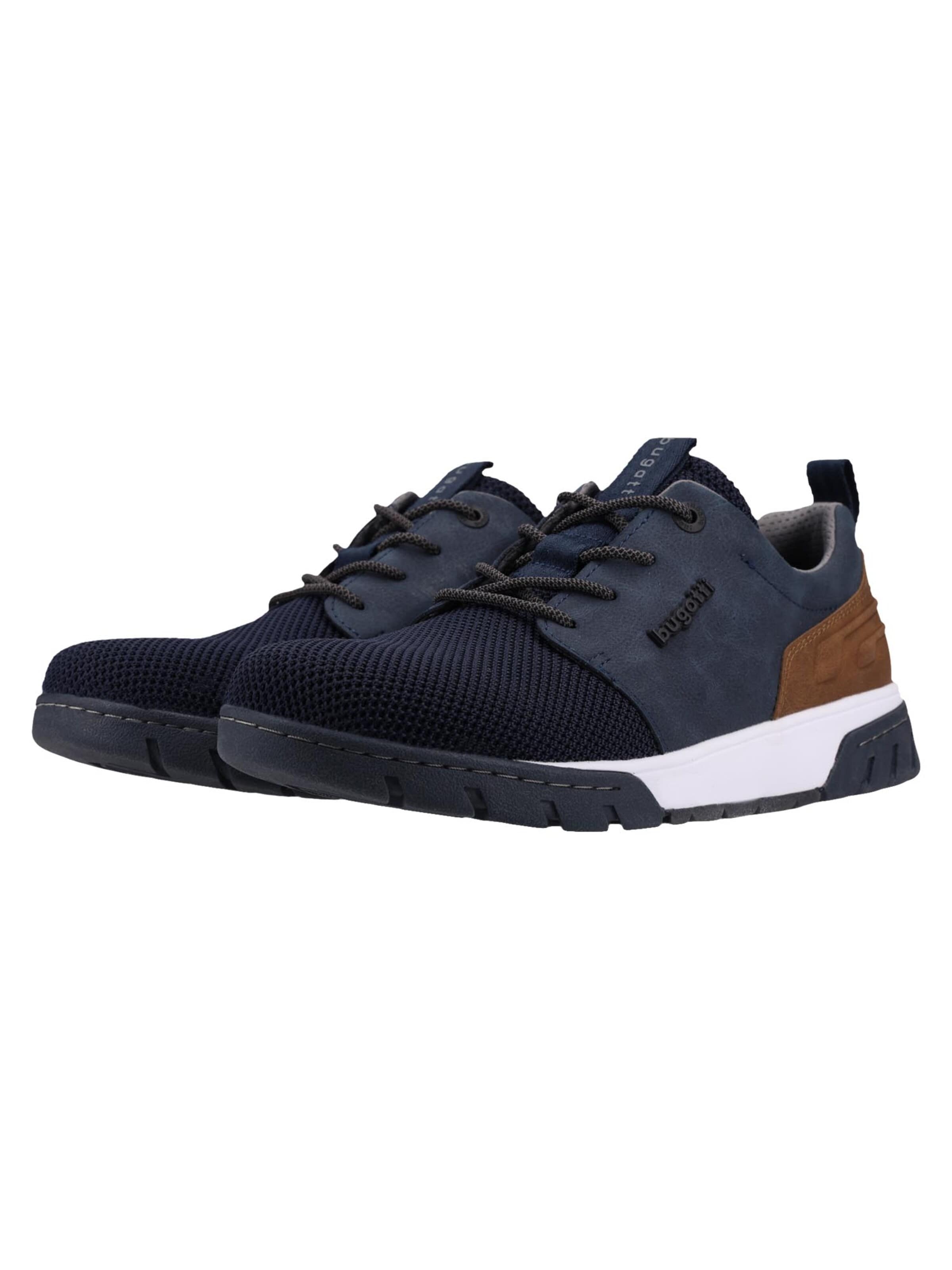 bugatti Sneakers laag 'Basic' in Blauw