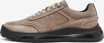 Sneaker bassa di Derimod in marrone: frontale