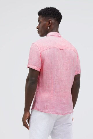 CAMP DAVID Slim fit Button Up Shirt in Pink