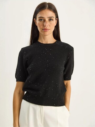 Pullover di Bianco Lucci in nero: frontale